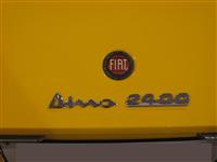 2400 Scritta posteriore